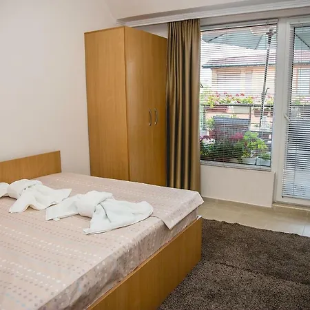 Private 2-bdr Apt. + Parking Near Lazur Stadium